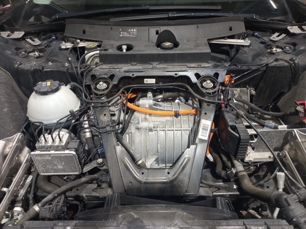 BMW enginBMW Engine - Electric & Hybrid Vehicles Lincoln